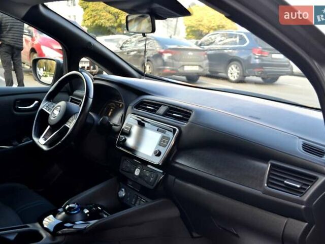 Сірий Ніссан Ліф, об'ємом двигуна 0 л та пробігом 119 тис. км за 12300 $, фото 37 на Automoto.ua