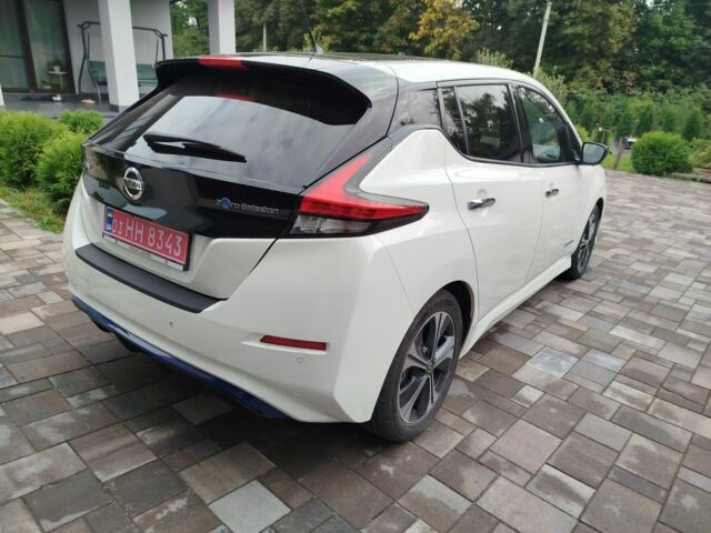 Серый Ниссан Лиф, объемом двигателя 0 л и пробегом 139 тыс. км за 11100 $, фото 3 на Automoto.ua