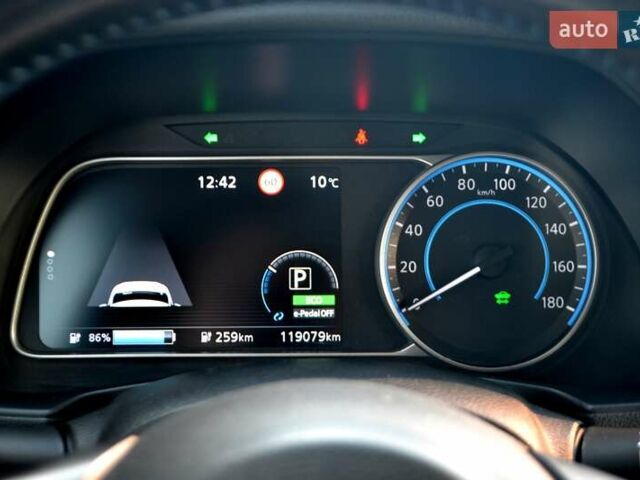 Сірий Ніссан Ліф, об'ємом двигуна 0 л та пробігом 119 тис. км за 12300 $, фото 21 на Automoto.ua