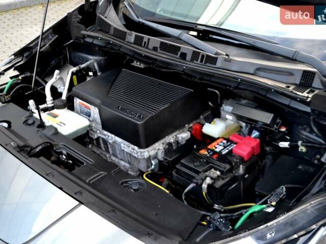 Сірий Ніссан Ліф, об'ємом двигуна 0 л та пробігом 119 тис. км за 12300 $, фото 63 на Automoto.ua