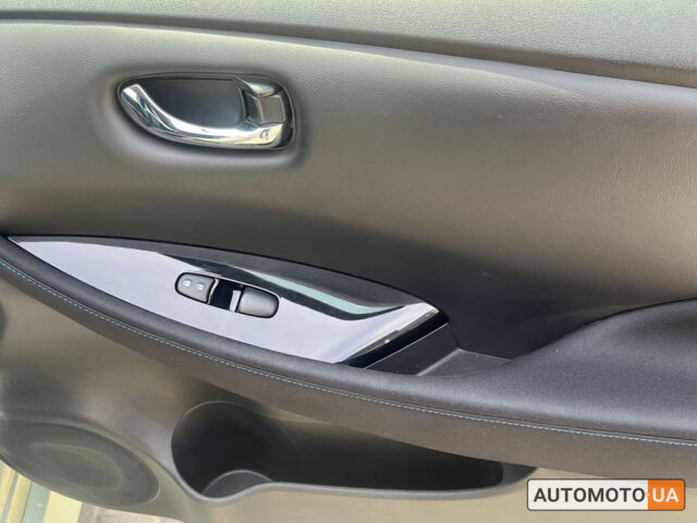 Серый Ниссан Лиф, объемом двигателя 40 л и пробегом 180 тыс. км за 14800 $, фото 21 на Automoto.ua