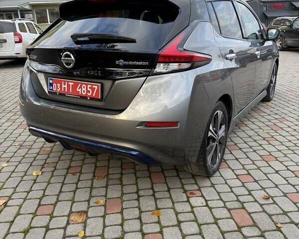 Серый Ниссан Лиф, объемом двигателя 0 л и пробегом 127 тыс. км за 12400 $, фото 8 на Automoto.ua