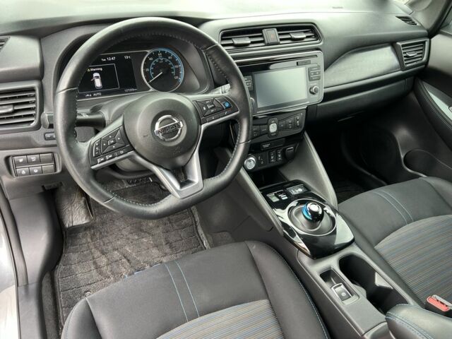 Серый Ниссан Лиф, объемом двигателя 0 л и пробегом 127 тыс. км за 11500 $, фото 7 на Automoto.ua