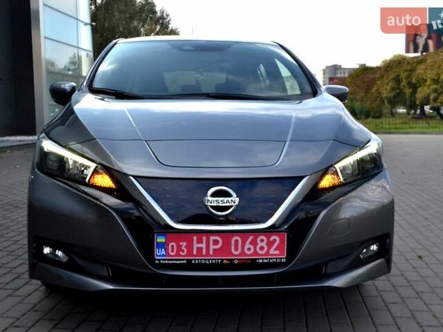 Сірий Ніссан Ліф, об'ємом двигуна 0 л та пробігом 119 тис. км за 12300 $, фото 2 на Automoto.ua