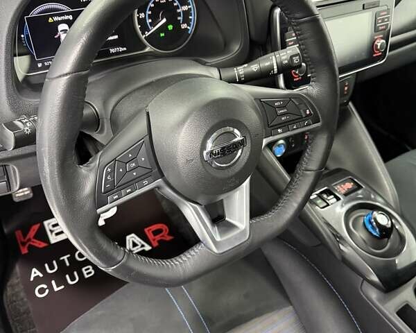 Серый Ниссан Лиф, объемом двигателя 0 л и пробегом 70 тыс. км за 13500 $, фото 19 на Automoto.ua