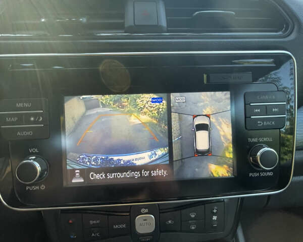 Серый Ниссан Лиф, объемом двигателя 0 л и пробегом 137 тыс. км за 12300 $, фото 9 на Automoto.ua