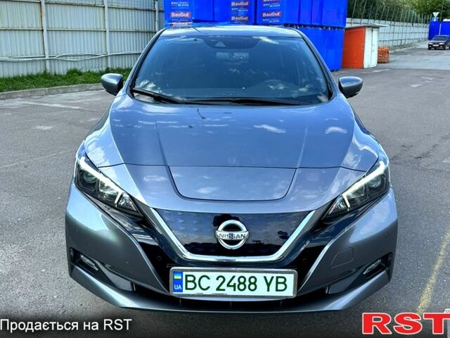 Серый Ниссан Лиф, объемом двигателя 0 л и пробегом 180 тыс. км за 14250 $, фото 1 на Automoto.ua