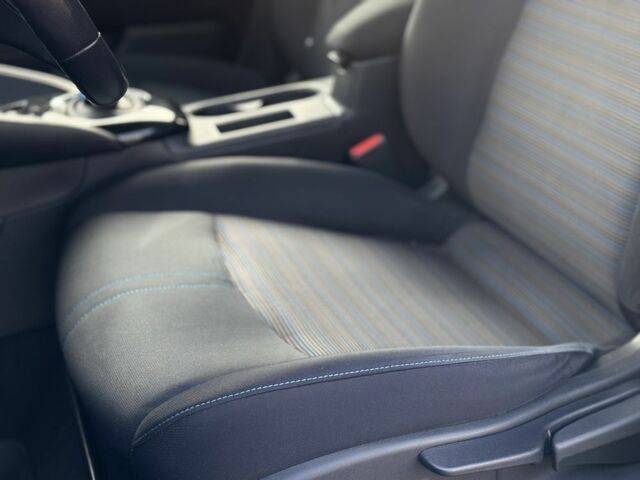 Серый Ниссан Лиф, объемом двигателя 0 л и пробегом 96 тыс. км за 12500 $, фото 21 на Automoto.ua