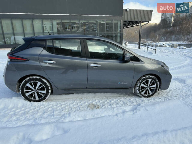 Серый Ниссан Лиф, объемом двигателя 0 л и пробегом 71 тыс. км за 11950 $, фото 8 на Automoto.ua