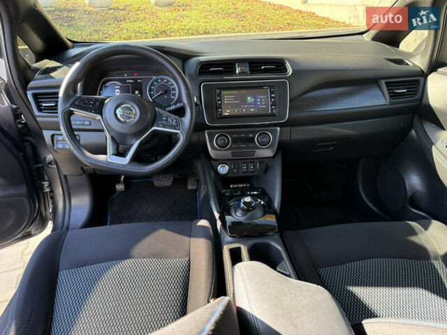 Сірий Ніссан Ліф, об'ємом двигуна 0 л та пробігом 88 тис. км за 11900 $, фото 12 на Automoto.ua