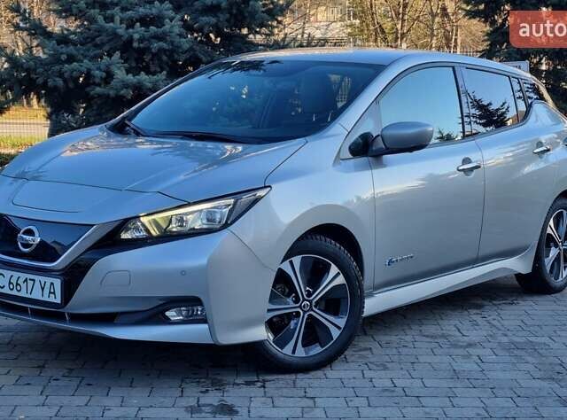 Сірий Ніссан Ліф, об'ємом двигуна 0 л та пробігом 95 тис. км за 13100 $, фото 8 на Automoto.ua