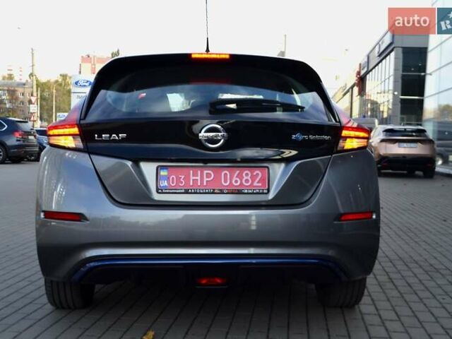 Сірий Ніссан Ліф, об'ємом двигуна 0 л та пробігом 119 тис. км за 12300 $, фото 53 на Automoto.ua