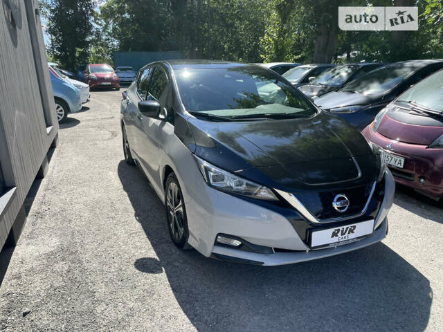 Серый Ниссан Лиф, объемом двигателя 0 л и пробегом 110 тыс. км за 13300 $, фото 6 на Automoto.ua