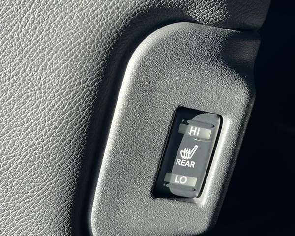 Сірий Ніссан Ліф, об'ємом двигуна 0 л та пробігом 143 тис. км за 12550 $, фото 29 на Automoto.ua