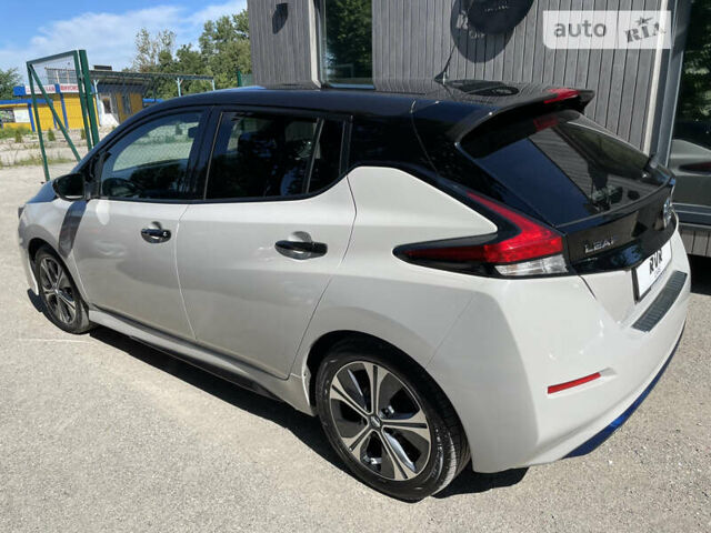 Серый Ниссан Лиф, объемом двигателя 0 л и пробегом 110 тыс. км за 13300 $, фото 7 на Automoto.ua