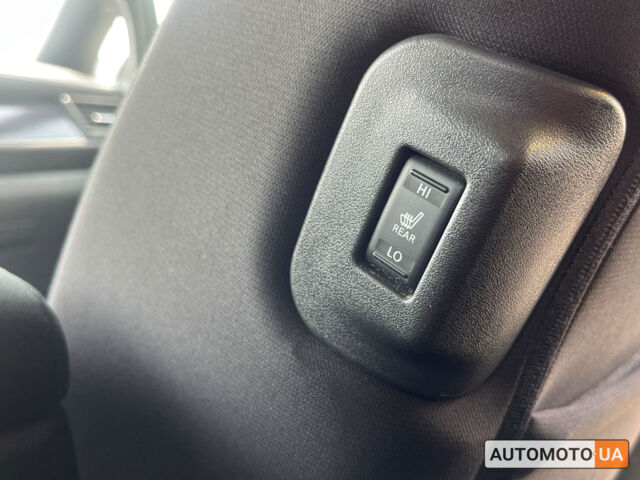 Серый Ниссан Лиф, объемом двигателя 40 л и пробегом 180 тыс. км за 14800 $, фото 24 на Automoto.ua