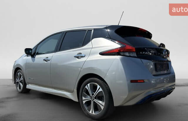 Серый Ниссан Лиф, объемом двигателя 0 л и пробегом 145 тыс. км за 12750 $, фото 1 на Automoto.ua