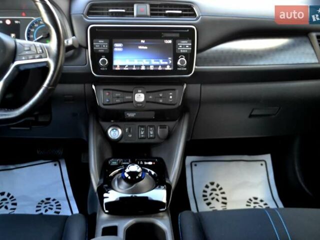 Сірий Ніссан Ліф, об'ємом двигуна 0 л та пробігом 119 тис. км за 12300 $, фото 117 на Automoto.ua