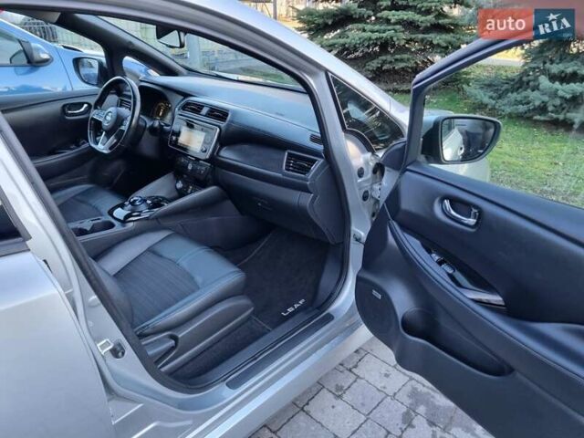 Сірий Ніссан Ліф, об'ємом двигуна 0 л та пробігом 95 тис. км за 13100 $, фото 36 на Automoto.ua