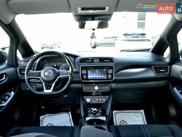 Сірий Ніссан Ліф, об'ємом двигуна 0 л та пробігом 119 тис. км за 12300 $, фото 18 на Automoto.ua