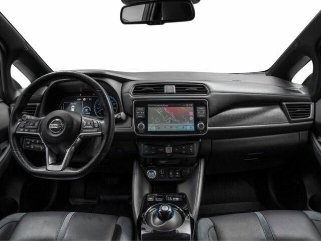 Сірий Ніссан Ліф, об'ємом двигуна 0 л та пробігом 101 тис. км за 11900 $, фото 3 на Automoto.ua