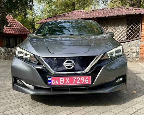 Сірий Ніссан Ліф, об'ємом двигуна 0 л та пробігом 165 тис. км за 10700 $, фото 3 на Automoto.ua