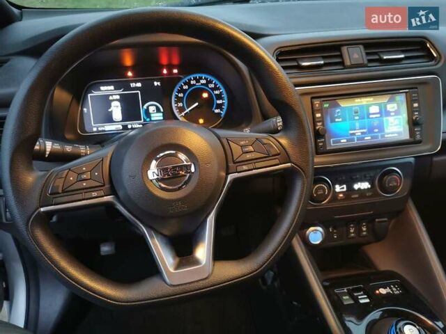 Сірий Ніссан Ліф, об'ємом двигуна 0 л та пробігом 45 тис. км за 12500 $, фото 13 на Automoto.ua