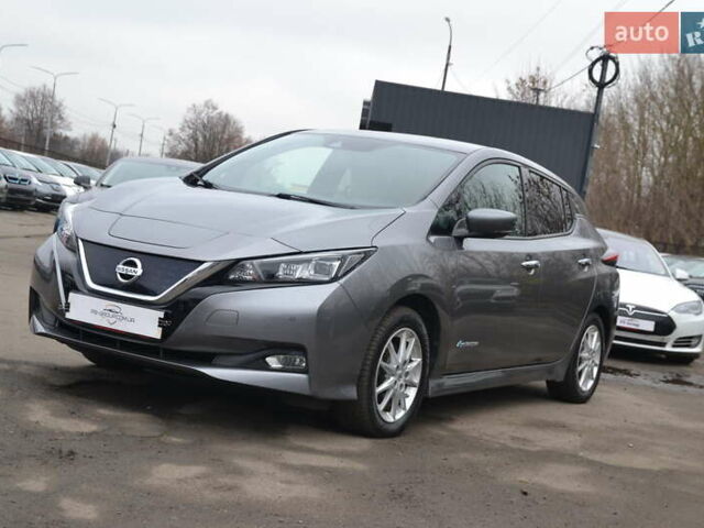 Серый Ниссан Лиф, объемом двигателя 0 л и пробегом 109 тыс. км за 12999 $, фото 1 на Automoto.ua