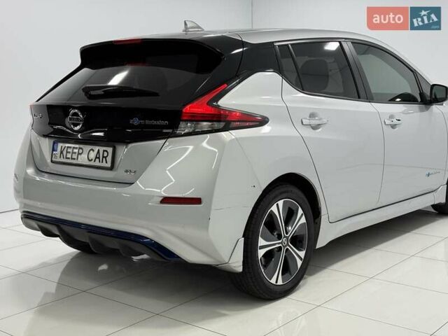 Серый Ниссан Лиф, объемом двигателя 0 л и пробегом 70 тыс. км за 13500 $, фото 16 на Automoto.ua