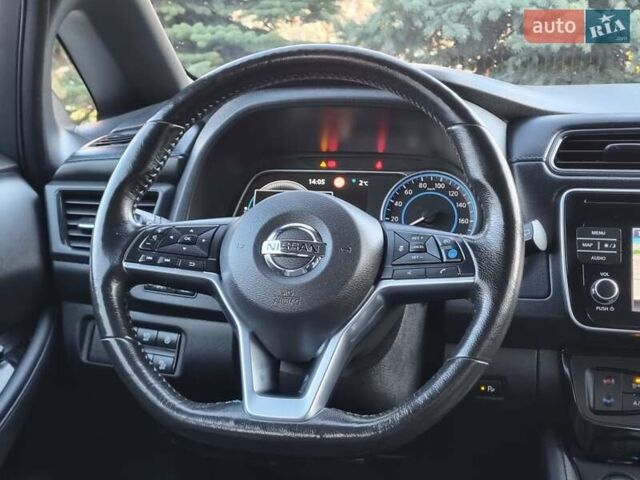 Сірий Ніссан Ліф, об'ємом двигуна 0 л та пробігом 95 тис. км за 13100 $, фото 26 на Automoto.ua
