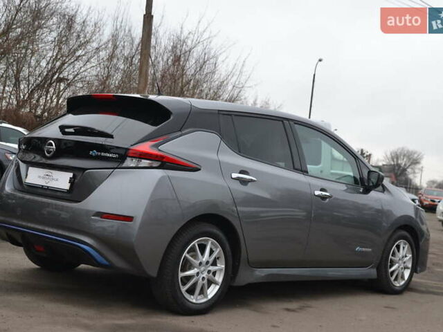 Серый Ниссан Лиф, объемом двигателя 0 л и пробегом 109 тыс. км за 12999 $, фото 7 на Automoto.ua