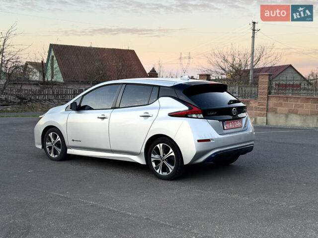 Серый Ниссан Лиф, объемом двигателя 0 л и пробегом 150 тыс. км за 10800 $, фото 13 на Automoto.ua