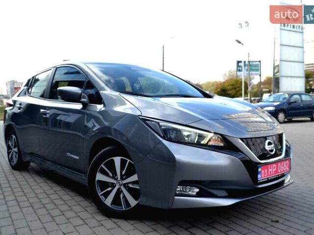 Сірий Ніссан Ліф, об'ємом двигуна 0 л та пробігом 119 тис. км за 12300 $, фото 128 на Automoto.ua