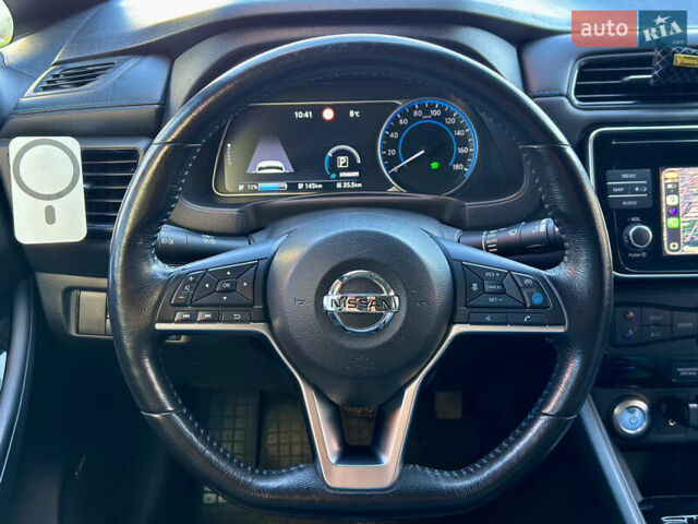 Серый Ниссан Лиф, объемом двигателя 0 л и пробегом 125 тыс. км за 12400 $, фото 21 на Automoto.ua