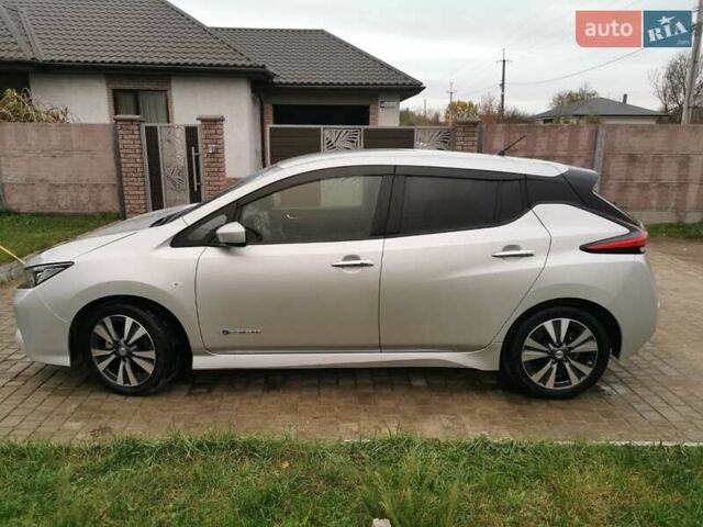 Сірий Ніссан Ліф, об'ємом двигуна 0 л та пробігом 45 тис. км за 12500 $, фото 9 на Automoto.ua