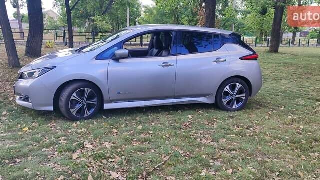 Серый Ниссан Лиф, объемом двигателя 0 л и пробегом 80 тыс. км за 13200 $, фото 1 на Automoto.ua