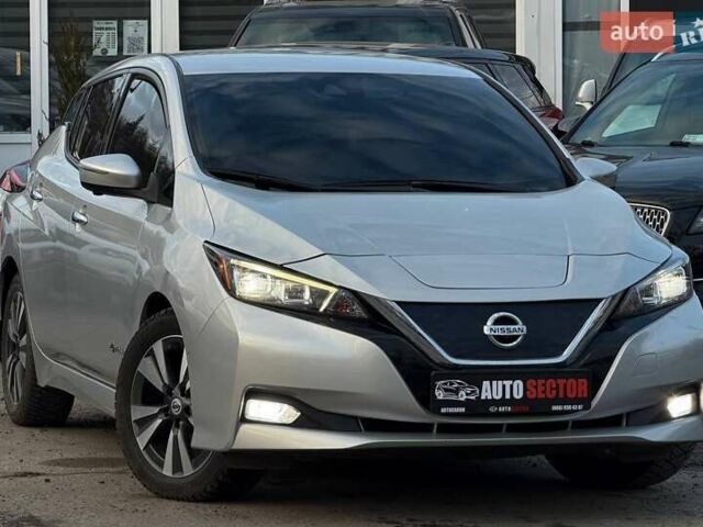 Серый Ниссан Лиф, объемом двигателя 0 л и пробегом 69 тыс. км за 15800 $, фото 5 на Automoto.ua