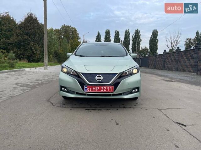 Серый Ниссан Лиф, объемом двигателя 0 л и пробегом 102 тыс. км за 13200 $, фото 7 на Automoto.ua