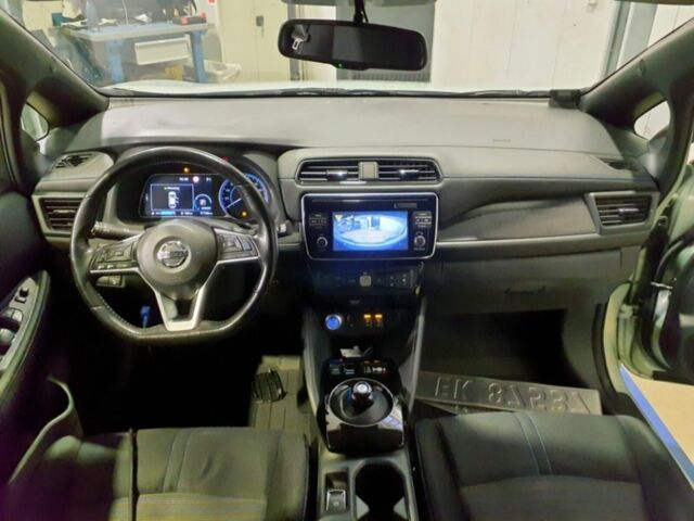 Серый Ниссан Лиф, объемом двигателя 0 л и пробегом 77 тыс. км за 11700 $, фото 6 на Automoto.ua