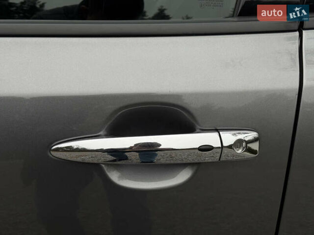 Серый Ниссан Лиф, объемом двигателя 0 л и пробегом 130 тыс. км за 11999 $, фото 7 на Automoto.ua