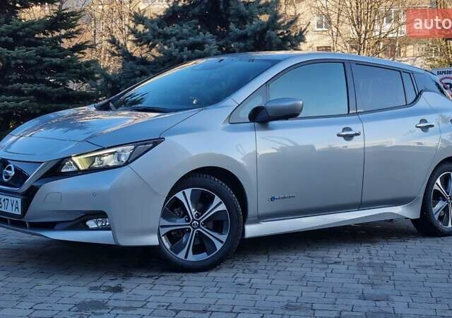 Сірий Ніссан Ліф, об'ємом двигуна 0 л та пробігом 95 тис. км за 13100 $, фото 9 на Automoto.ua