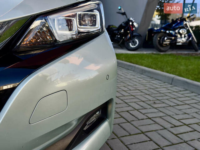 Серый Ниссан Лиф, объемом двигателя 0 л и пробегом 125 тыс. км за 12400 $, фото 23 на Automoto.ua