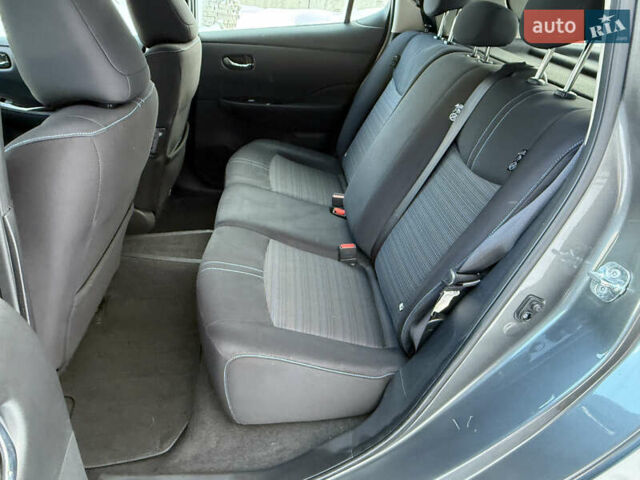 Серый Ниссан Лиф, объемом двигателя 0 л и пробегом 71 тыс. км за 11950 $, фото 17 на Automoto.ua