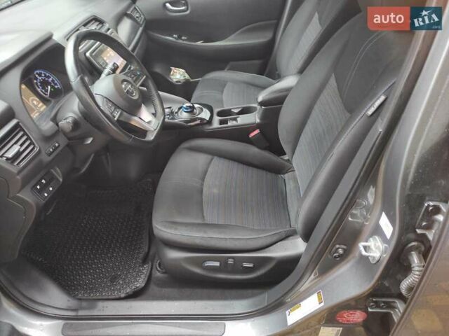 Серый Ниссан Лиф, объемом двигателя 0 л и пробегом 126 тыс. км за 12200 $, фото 21 на Automoto.ua