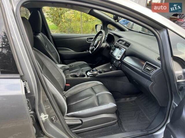 Сірий Ніссан Ліф, об'ємом двигуна 0 л та пробігом 144 тис. км за 12699 $, фото 17 на Automoto.ua