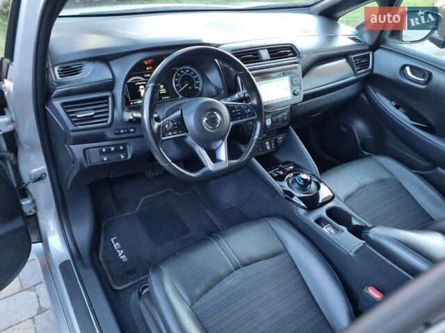 Сірий Ніссан Ліф, об'ємом двигуна 0 л та пробігом 95 тис. км за 13100 $, фото 21 на Automoto.ua
