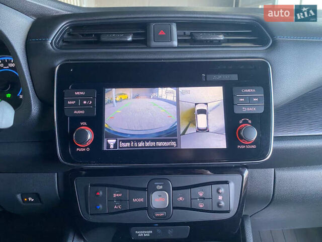 Серый Ниссан Лиф, объемом двигателя 0 л и пробегом 43 тыс. км за 12999 $, фото 15 на Automoto.ua