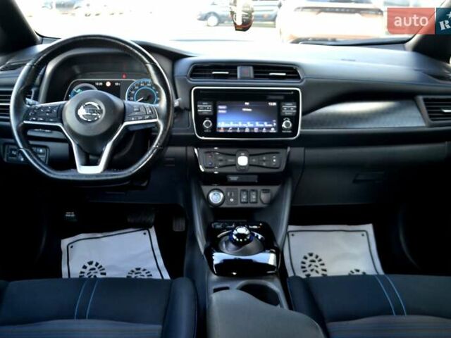 Сірий Ніссан Ліф, об'ємом двигуна 0 л та пробігом 119 тис. км за 12300 $, фото 50 на Automoto.ua