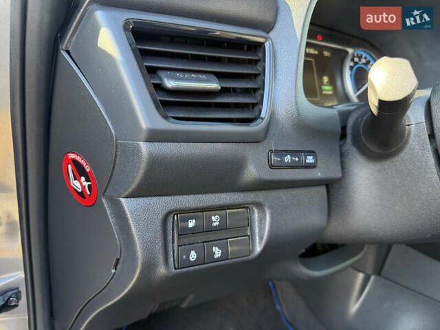 Сірий Ніссан Ліф, об'ємом двигуна 0 л та пробігом 88 тис. км за 11900 $, фото 17 на Automoto.ua