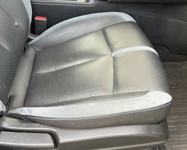 Серый Ниссан Лиф, объемом двигателя 0 л и пробегом 127 тыс. км за 12400 $, фото 27 на Automoto.ua